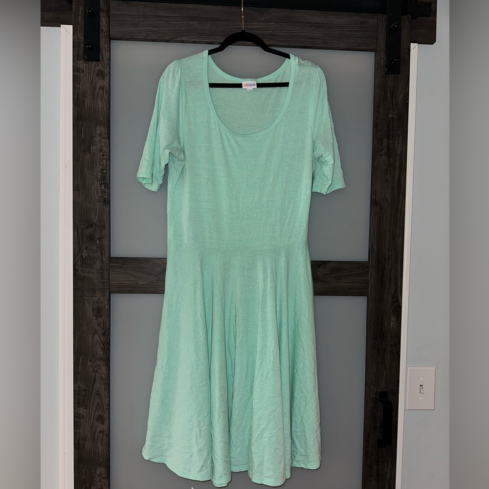 LuLaRoe sea foam color Nicole dress 2XL